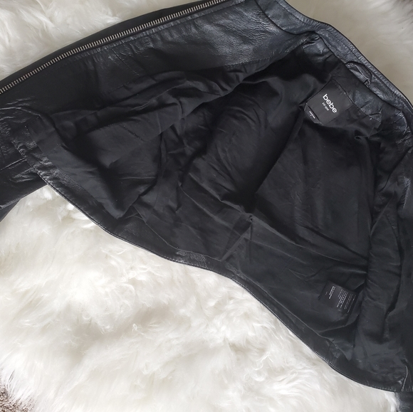 Women's Crop Black Leather Jacket - Picture 4 of 5